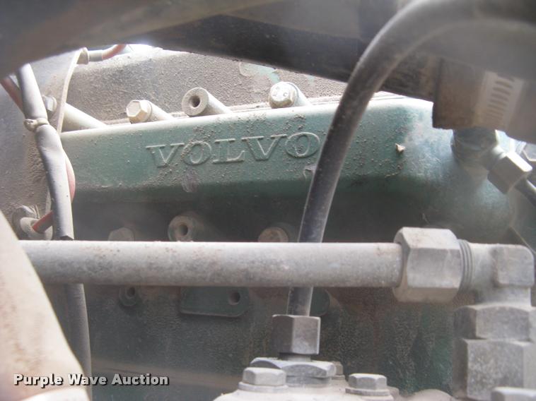 image for item L2372 Volvo BM A25 water truck