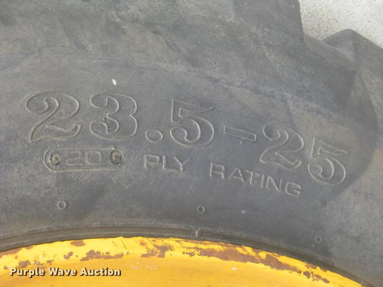 image for item L2372 Volvo BM A25 water truck