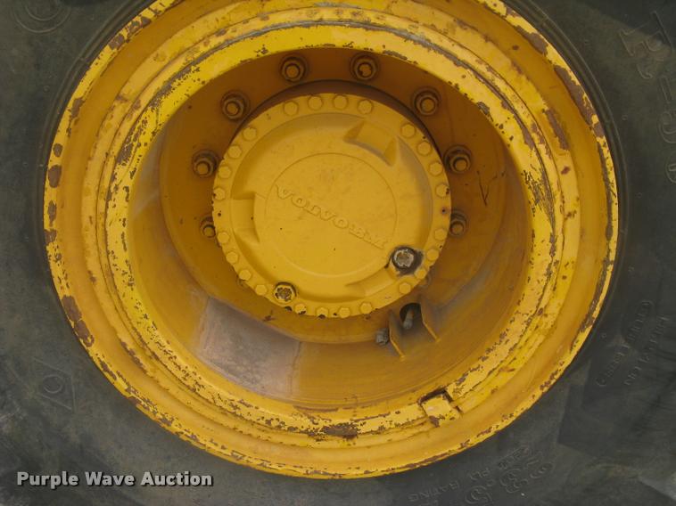 image for item L2372 Volvo BM A25 water truck