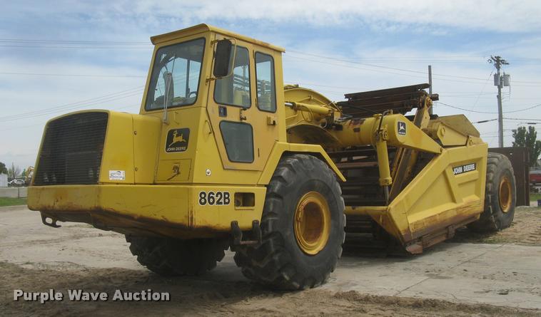 image for item L2373 1995 John Deere 862B elevating scraper