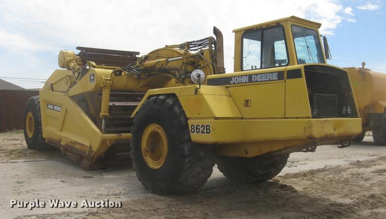 image for item L2373 1995 John Deere 862B elevating scraper