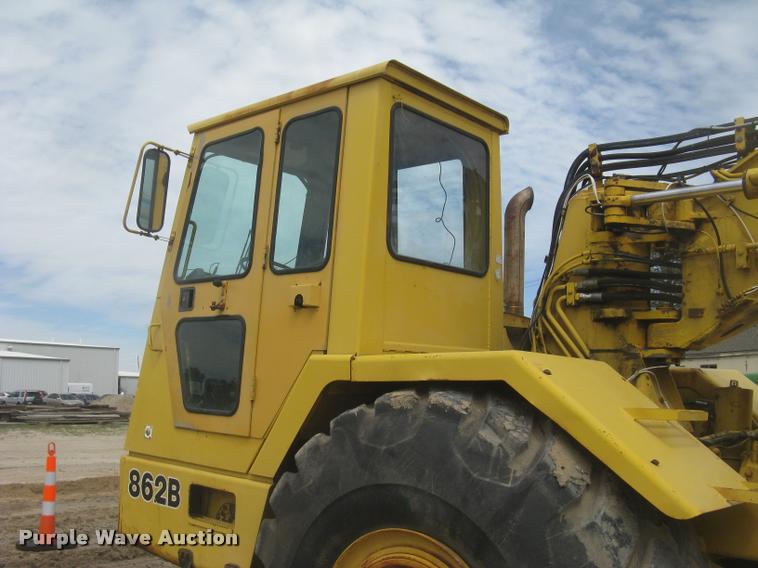 image for item L2373 1995 John Deere 862B elevating scraper