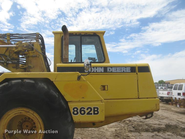 image for item L2373 1995 John Deere 862B elevating scraper