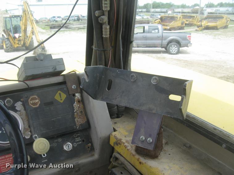 image for item L2373 1995 John Deere 862B elevating scraper