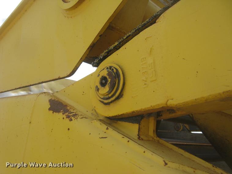 image for item L2373 1995 John Deere 862B elevating scraper