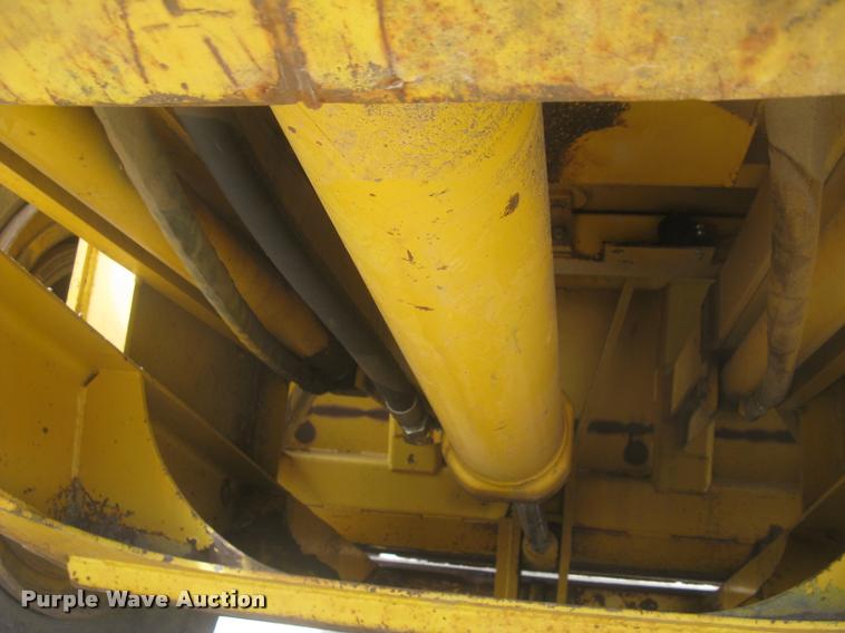 image for item L2373 1995 John Deere 862B elevating scraper