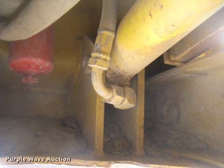 image for item L2373 1995 John Deere 862B elevating scraper