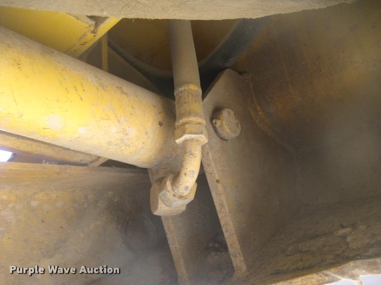 image for item L2373 1995 John Deere 862B elevating scraper