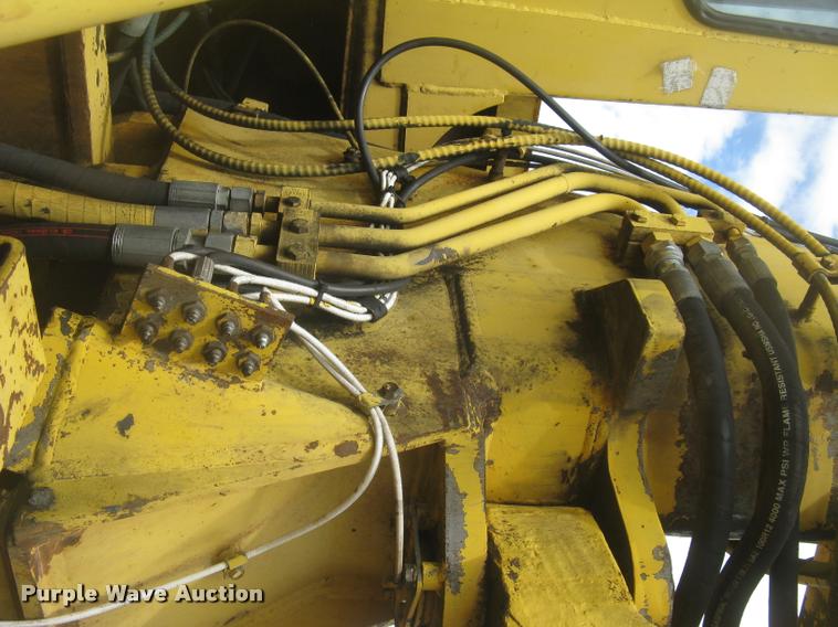 image for item L2373 1995 John Deere 862B elevating scraper