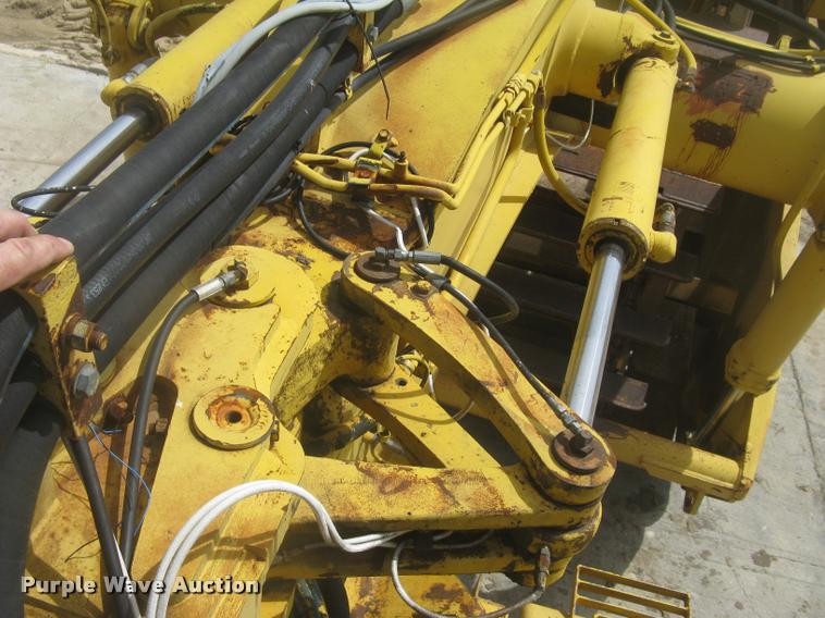 image for item L2373 1995 John Deere 862B elevating scraper