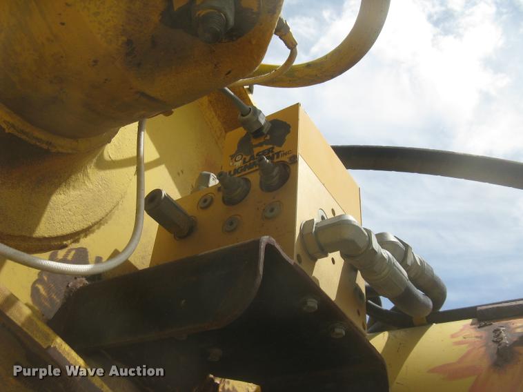 image for item L2373 1995 John Deere 862B elevating scraper