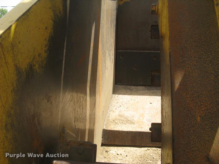 image for item L2373 1995 John Deere 862B elevating scraper