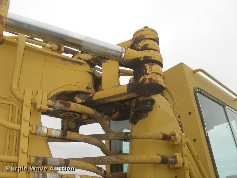 image for item L2380 1989 Caterpillar 613C elevating scraper