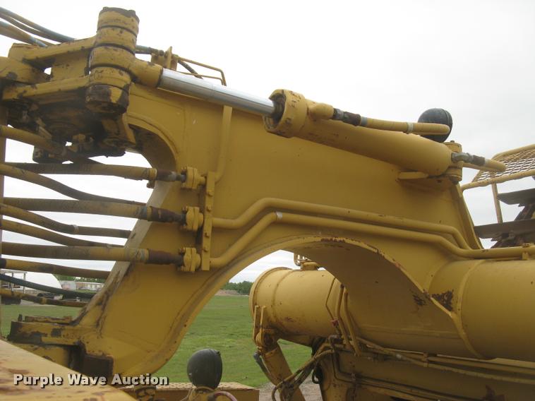 image for item L2380 1989 Caterpillar 613C elevating scraper