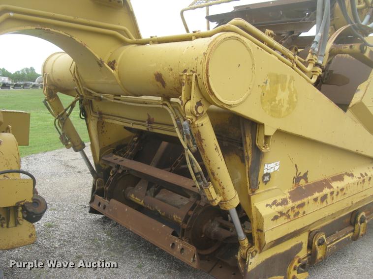image for item L2380 1989 Caterpillar 613C elevating scraper