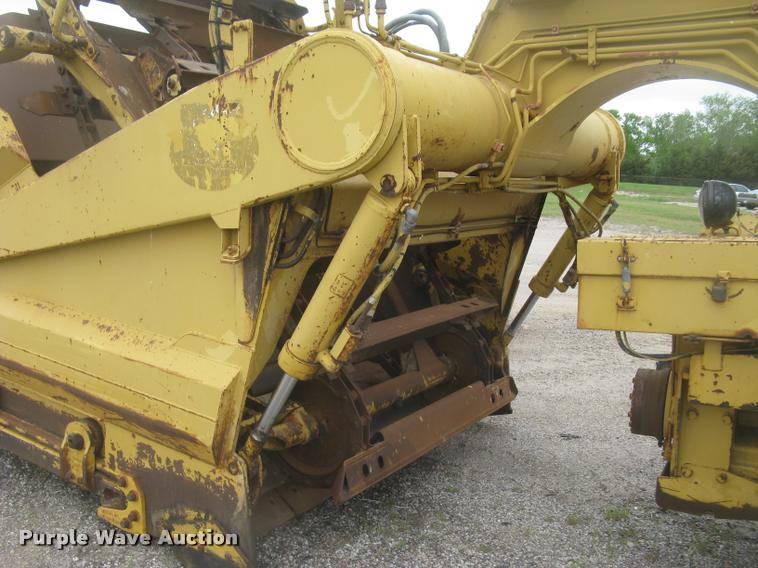 image for item L2380 1989 Caterpillar 613C elevating scraper