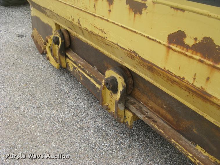 image for item L2380 1989 Caterpillar 613C elevating scraper