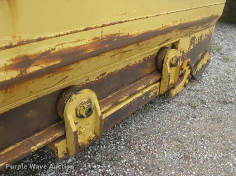 image for item L2380 1989 Caterpillar 613C elevating scraper