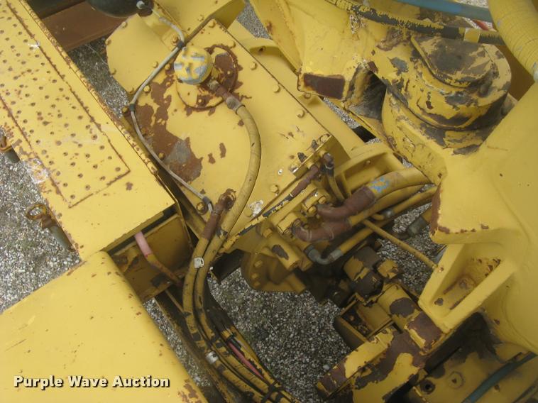 image for item L2380 1989 Caterpillar 613C elevating scraper