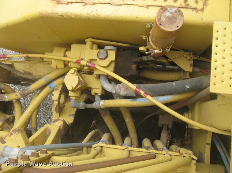 image for item L2380 1989 Caterpillar 613C elevating scraper