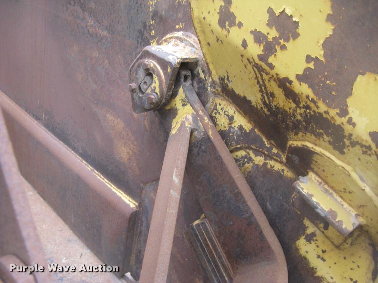 image for item L2380 1989 Caterpillar 613C elevating scraper