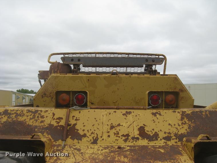 image for item L2380 1989 Caterpillar 613C elevating scraper