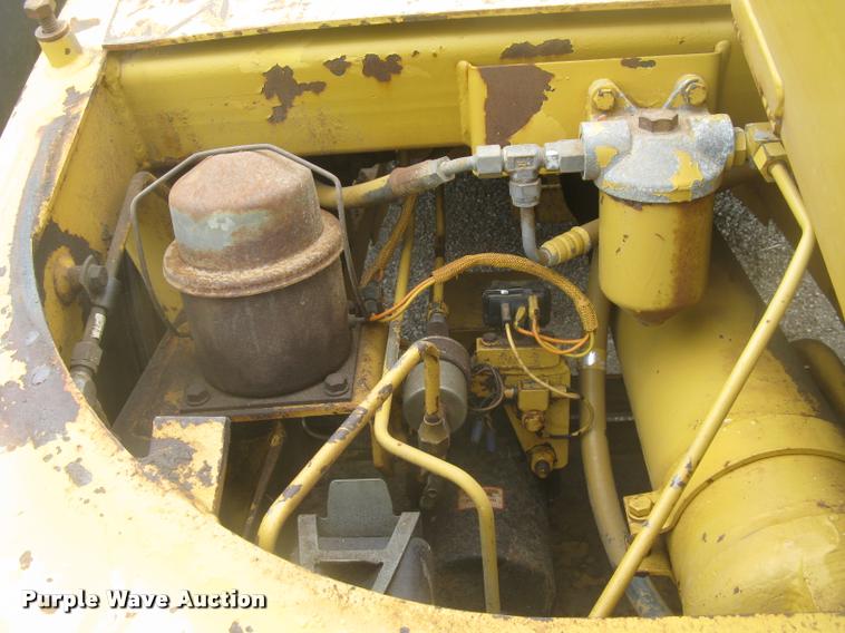 image for item L2380 1989 Caterpillar 613C elevating scraper