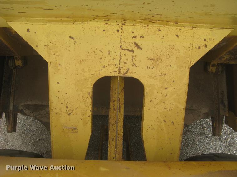 image for item L2380 1989 Caterpillar 613C elevating scraper