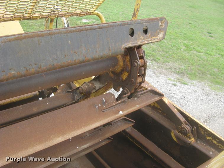 image for item L2380 1989 Caterpillar 613C elevating scraper