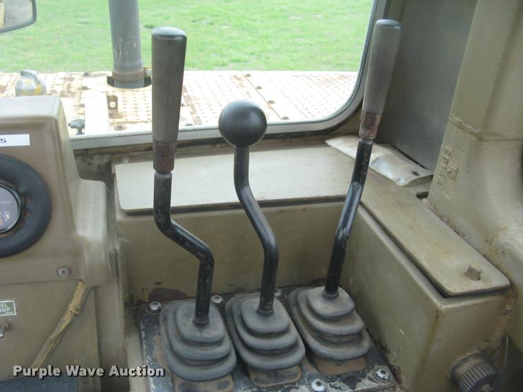 image for item L2380 1989 Caterpillar 613C elevating scraper