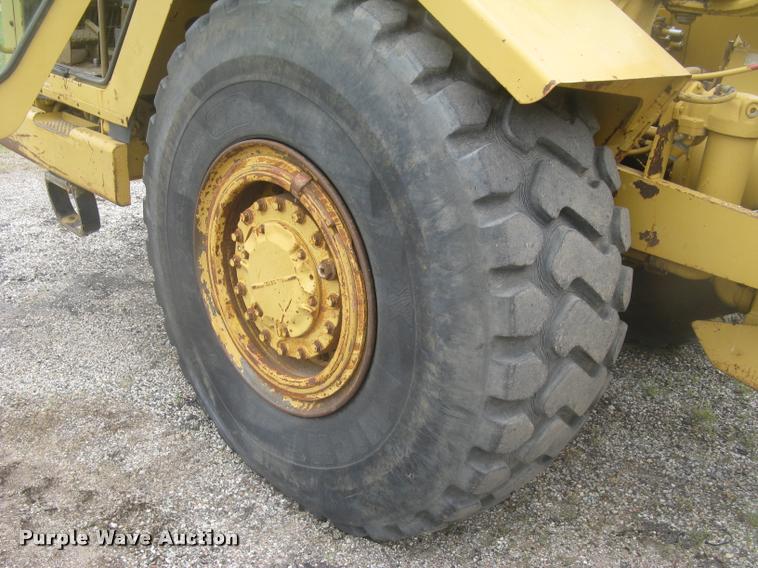 image for item L2380 1989 Caterpillar 613C elevating scraper