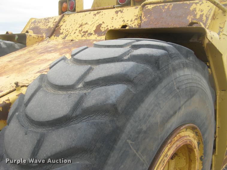 image for item L2380 1989 Caterpillar 613C elevating scraper