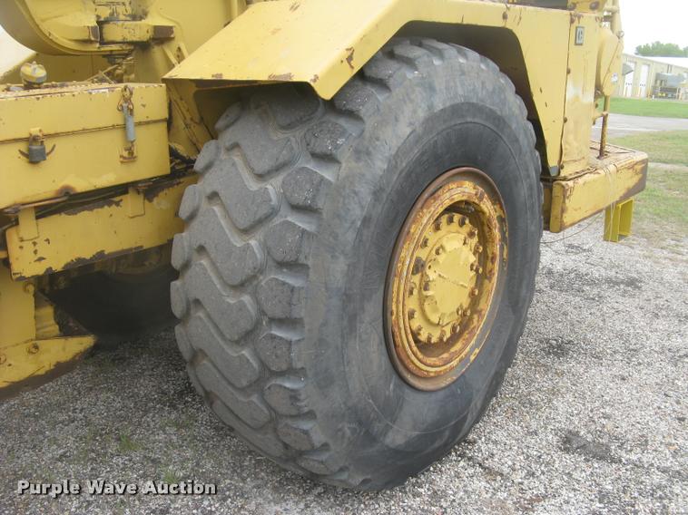 image for item L2380 1989 Caterpillar 613C elevating scraper