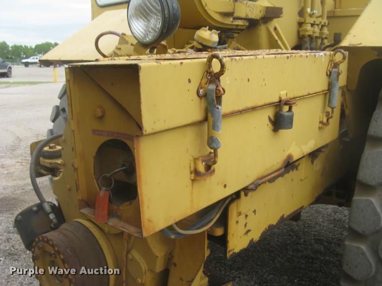 image for item L2380 1989 Caterpillar 613C elevating scraper