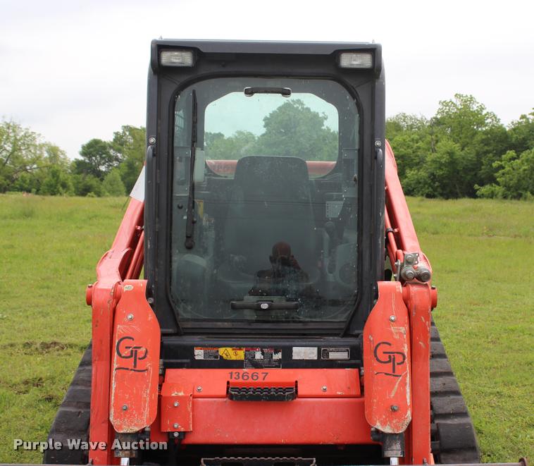 image for item L3118 2014 Kubota SVL75-2 skid steer