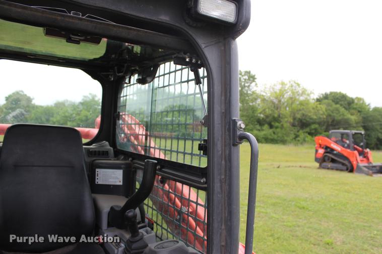 image for item L3118 2014 Kubota SVL75-2 skid steer