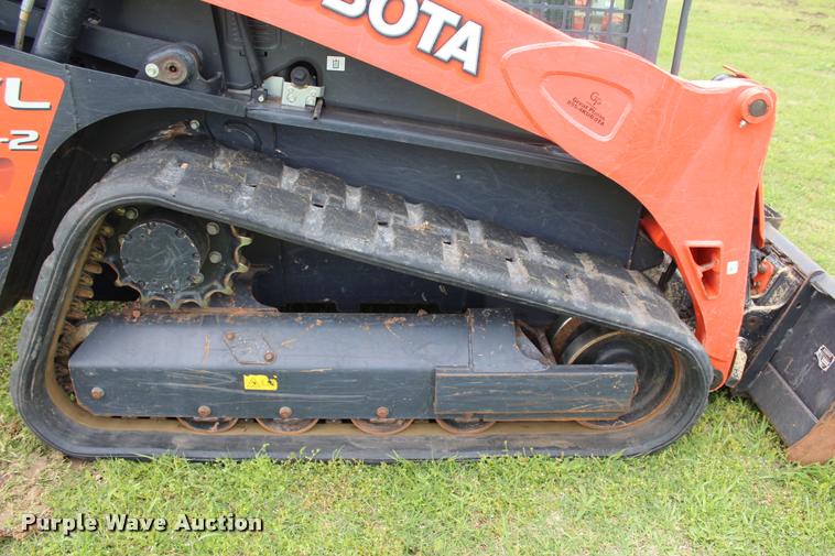 image for item L3118 2014 Kubota SVL75-2 skid steer