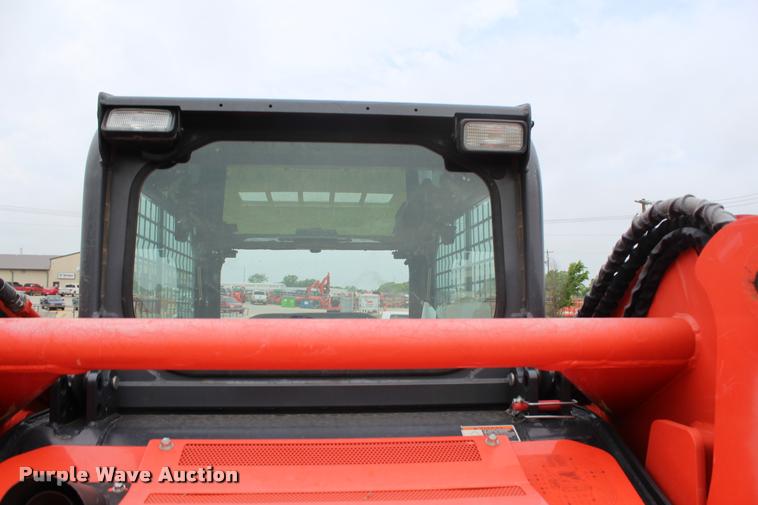 image for item L3118 2014 Kubota SVL75-2 skid steer