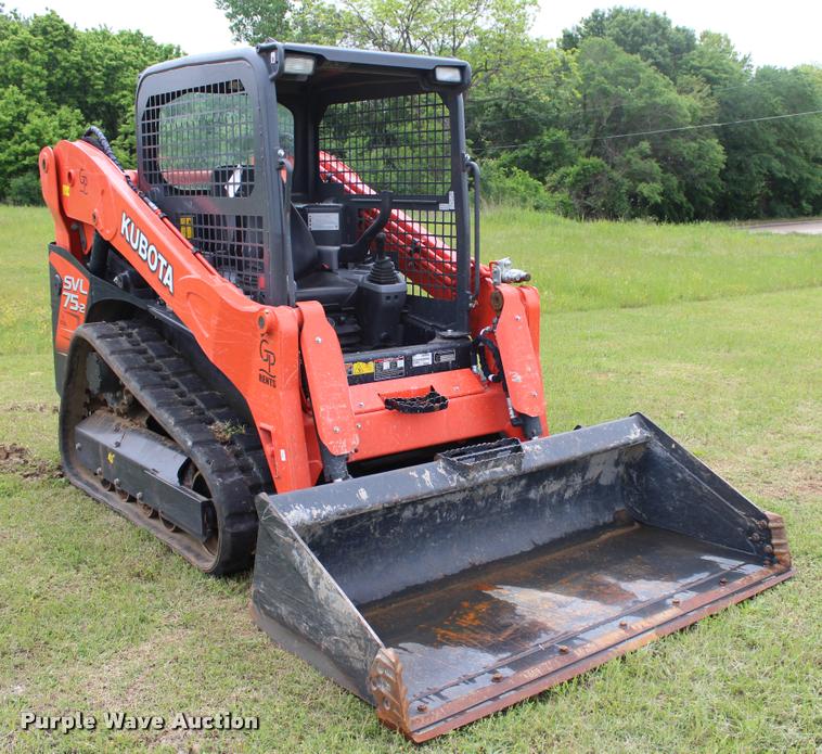 image for item L3119 2015 Kubota SVL75-2 skid steer