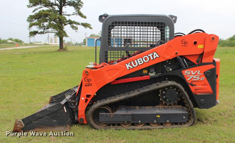 image for item L3119 2015 Kubota SVL75-2 skid steer