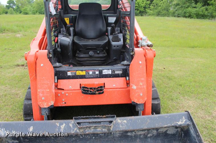 image for item L3119 2015 Kubota SVL75-2 skid steer