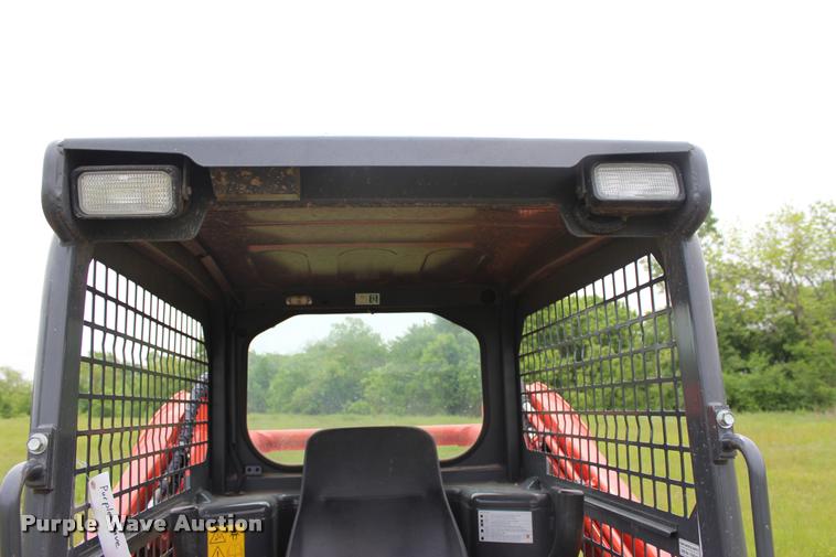 image for item L3119 2015 Kubota SVL75-2 skid steer