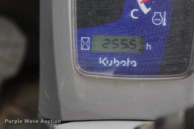 image for item L3119 2015 Kubota SVL75-2 skid steer