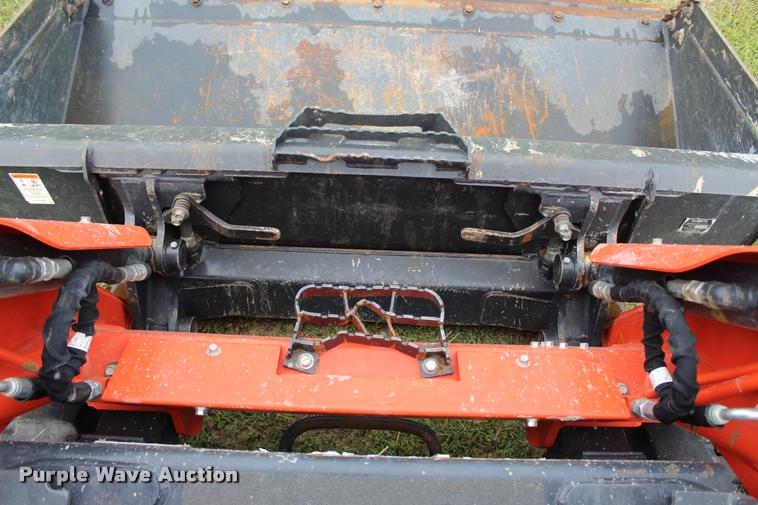 image for item L3119 2015 Kubota SVL75-2 skid steer
