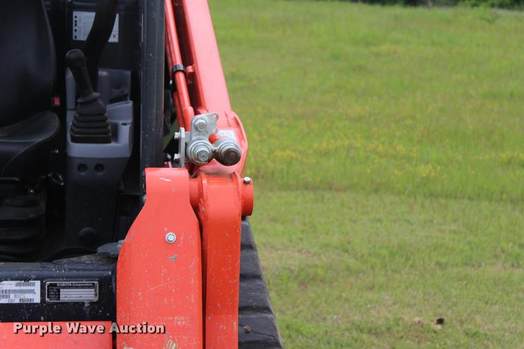 image for item L3119 2015 Kubota SVL75-2 skid steer