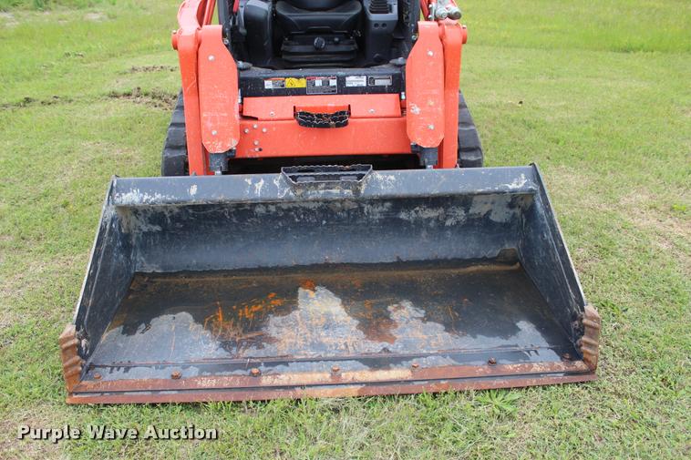 image for item L3119 2015 Kubota SVL75-2 skid steer