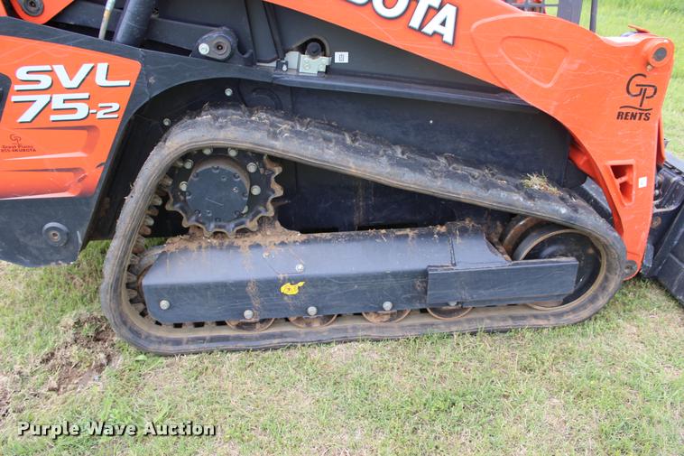 image for item L3119 2015 Kubota SVL75-2 skid steer