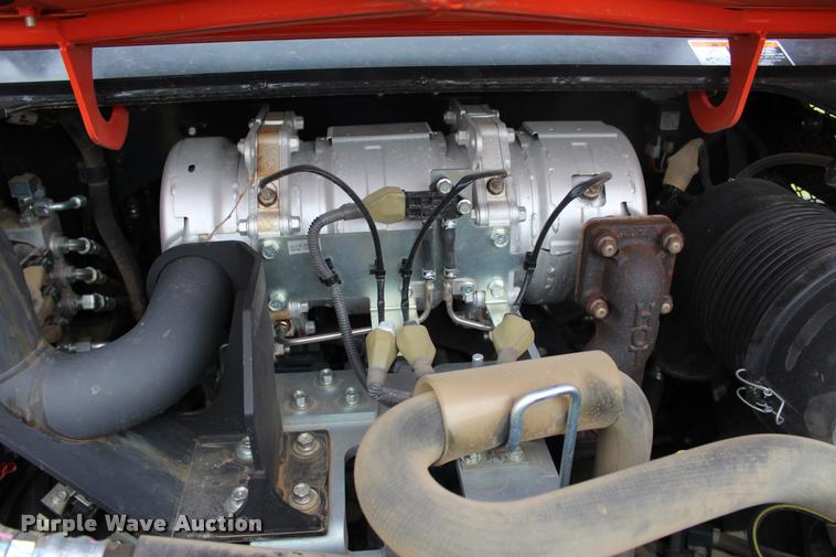 image for item L3119 2015 Kubota SVL75-2 skid steer