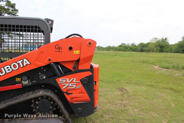 image for item L3119 2015 Kubota SVL75-2 skid steer