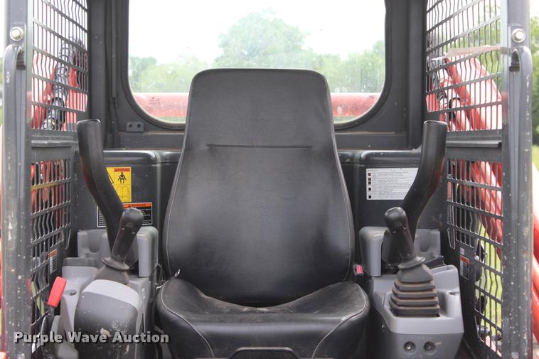 image for item L3120 2015 Kubota SVL75-2 skid steer